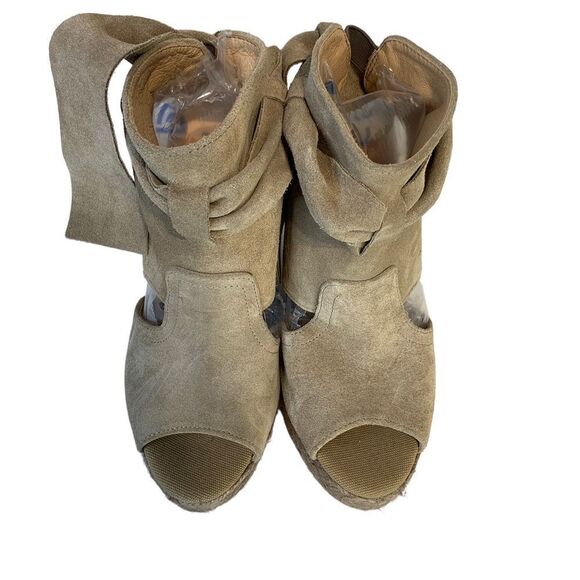 KANNA Suede Platform Wedge Heels - Picture 3 of 9